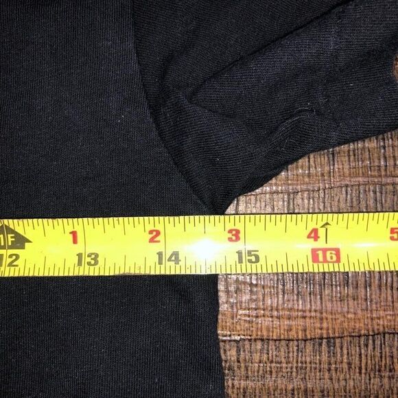 Kaws Uniqlo UT Kaws Size 7-8 Sesame Street Elmo / BFF  Tee T-shirt Kids Black - Picture 4 of 5